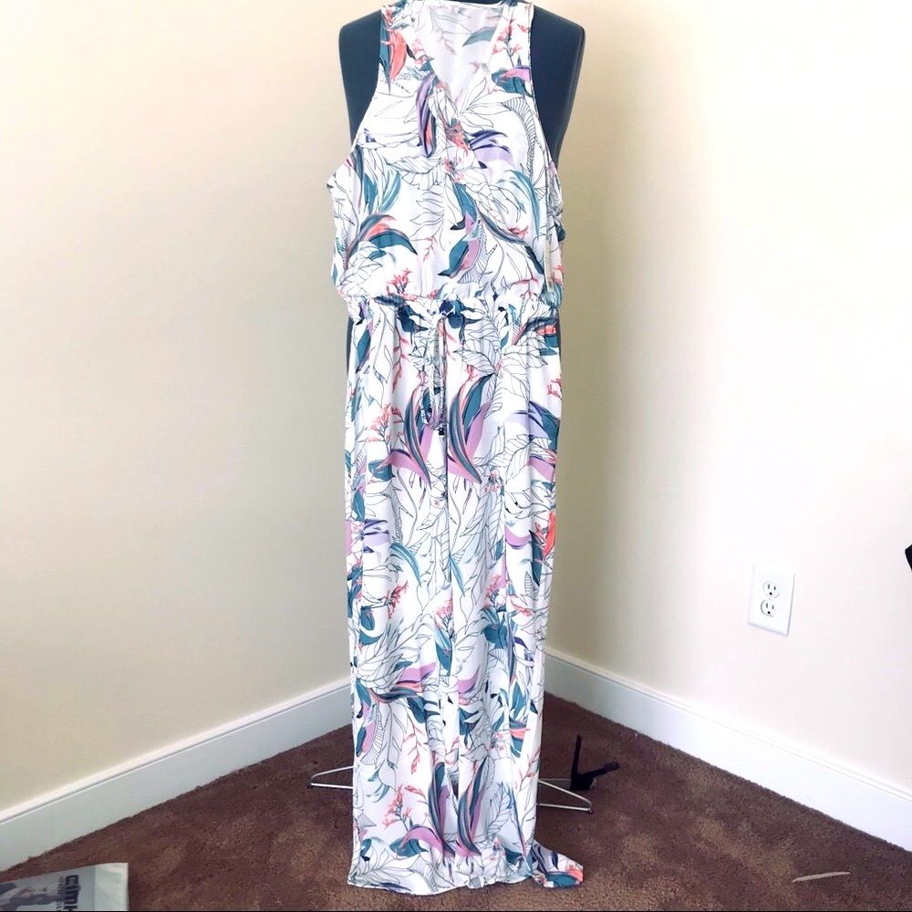 NWT Apana Light floral Jumpsuit Size M - Picture 1 of 7